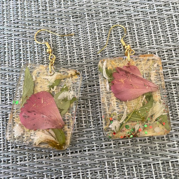 XMAS Handmade Medium Pressed Flower Holiday Vibes Earrings Rectangle Shape - Picture 6 of 9